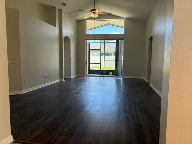 Building Photo - 14956 Braywood Trail