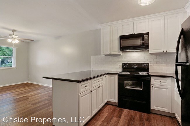 Foto del edificio - 2467 Brownlee St