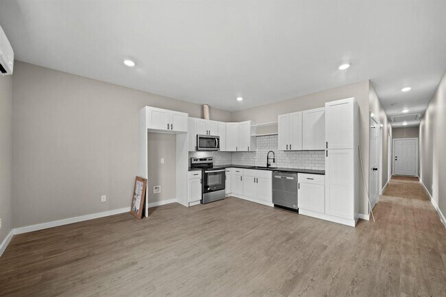 Building Photo - 1644 County Rd 180