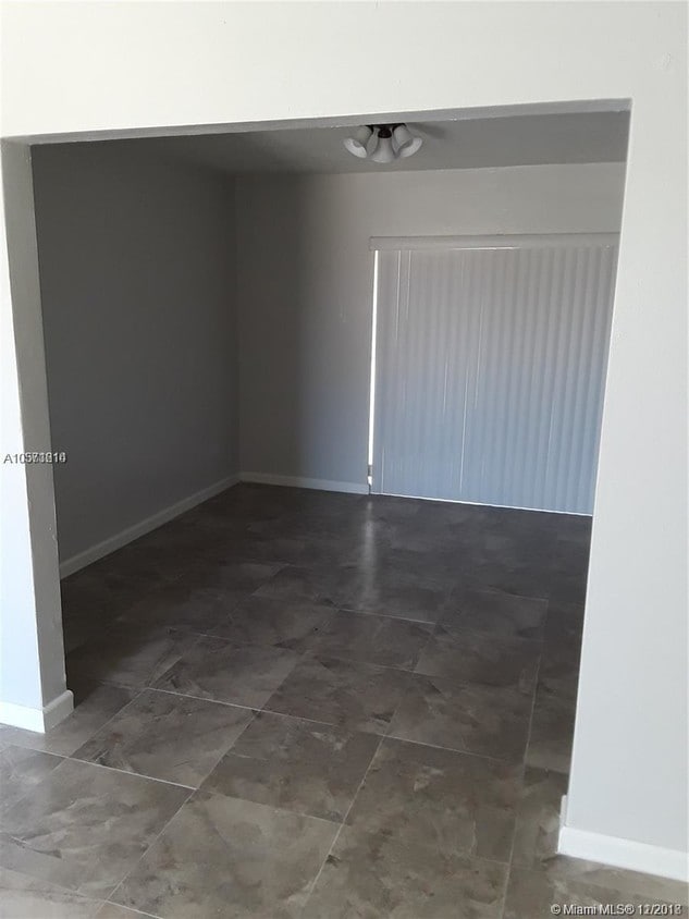 Building Photo - 14414 SW 105th Ct