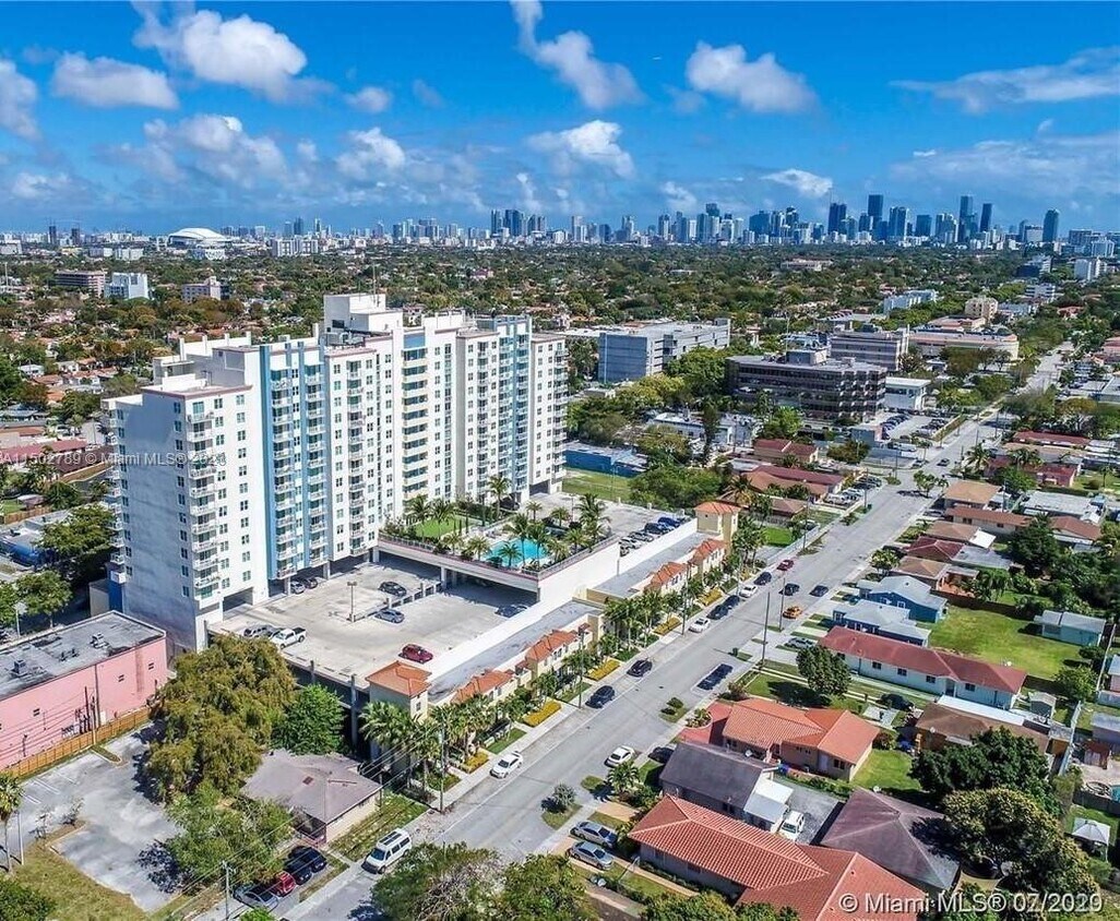 3000 Coral Wy Unit 911, Coral Gables, FL 33145 Condo for Rent in