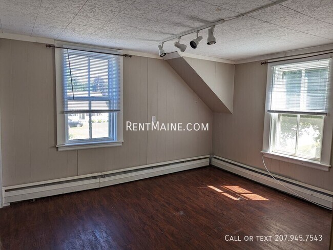 Foto del edificio - 40 Gilman Falls Ave