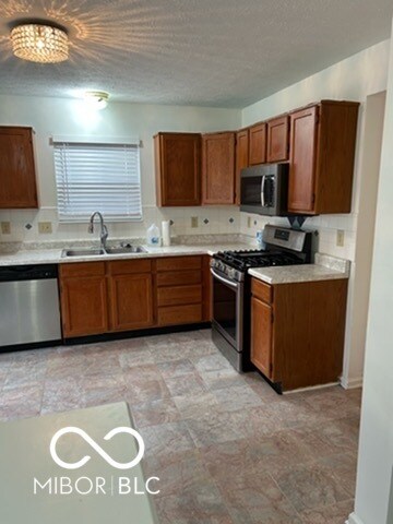 Building Photo - 9677 Fireside Ln