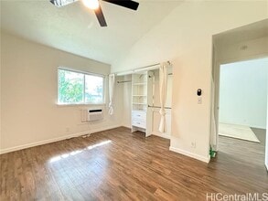Building Photo - 355 Aoloa St