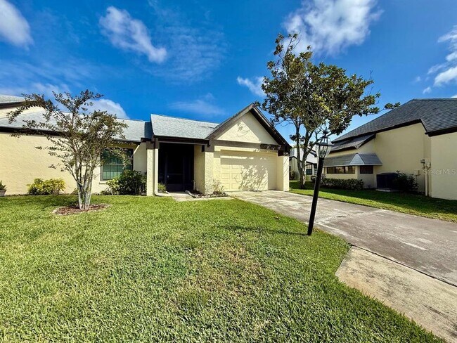 Foto del edificio - 940 Rosewood Ln