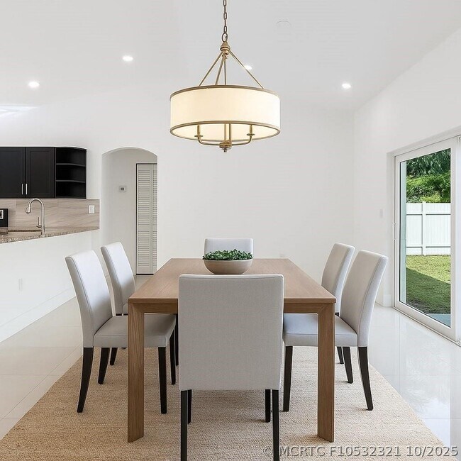 Foto del edificio - 1811 SW 124th Way