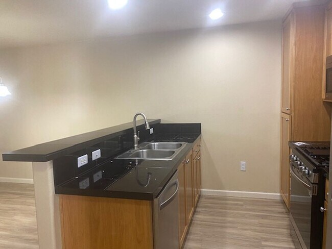 Foto del edificio - Darling Ground Level 3 Bedroom Condo with ...