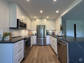 Building Photo - 92 Loa Pl