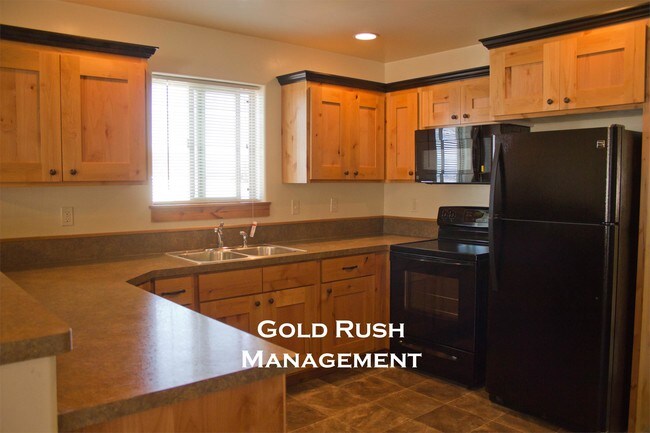 Building Photo - 2565 Westwood Loop