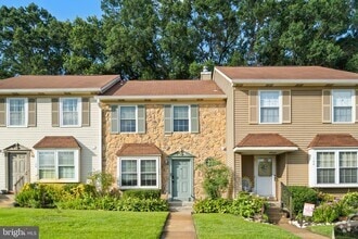 Building Photo - 166 Camber Ln
