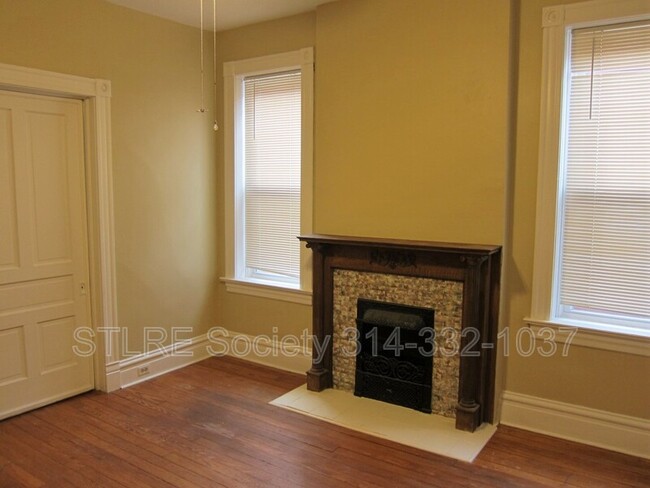 Building Photo - 3851 Juniata St