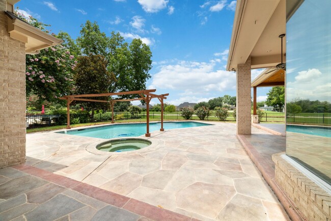 Building Photo - 32610 Whitburn Trail