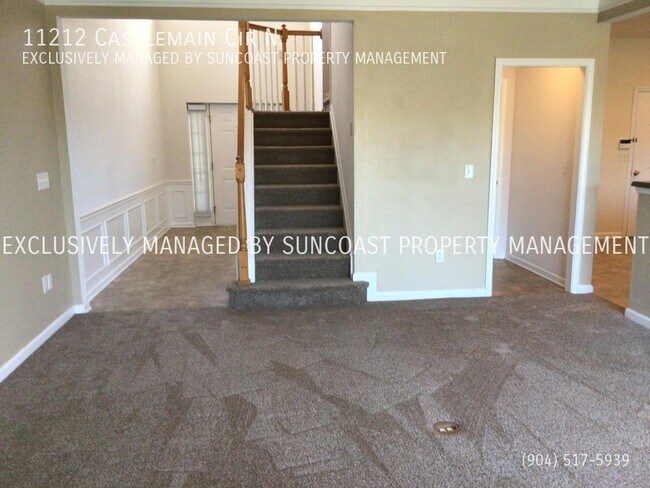 Building Photo - 11212 Castlemain Cir N
