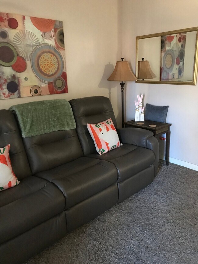 Foto del edificio - 912 Sherris Ln