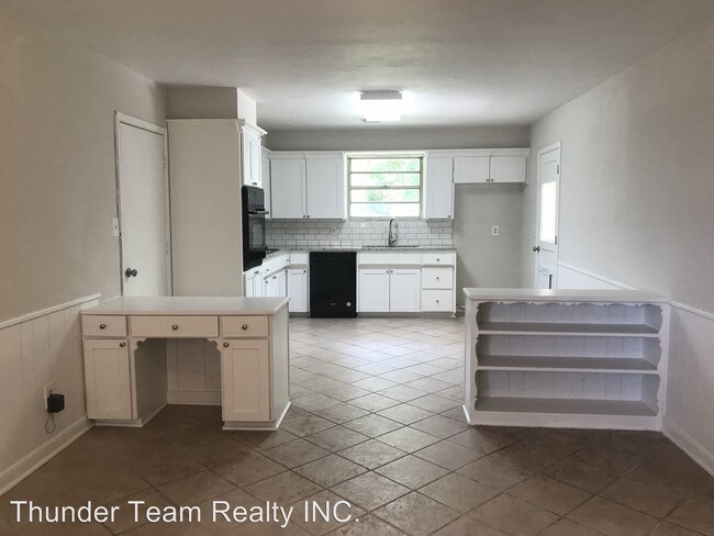 Building Photo - 3 br, 2 bath House - 3105 W. Britton Road
