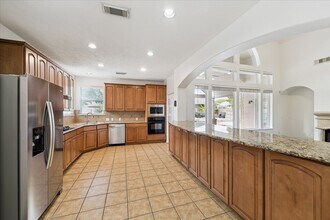 Building Photo - 23814 Seventh Heaven