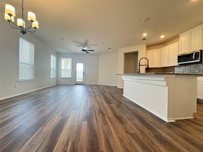 Building Photo - 3919 La Contenta Ln