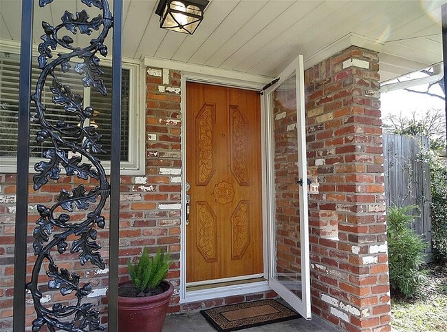 Foto del edificio - 3818 Bolivia Blvd