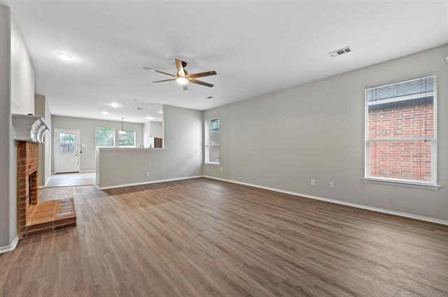 Foto del edificio - 5809 Deck House Rd