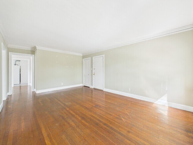 Foto del edificio - 1920 Richmond Ave.