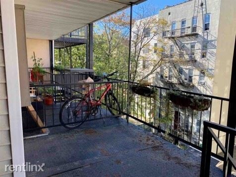 Building Photo - 1 br, 1 bath Apartment - 330 Monroe St # 4D
