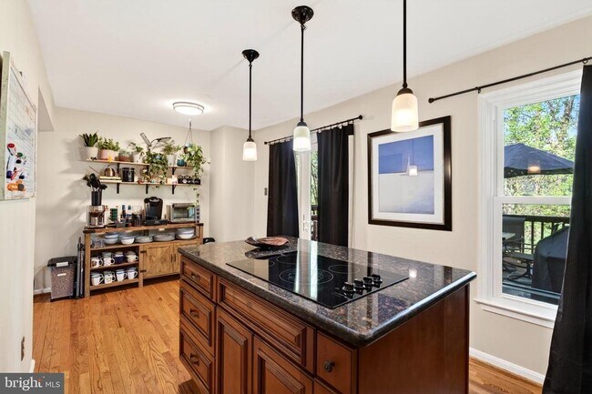 Foto del edificio - 14230 Oxford Dr