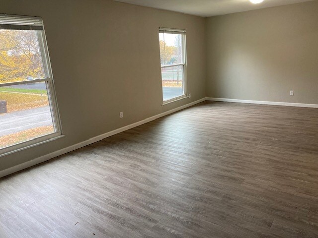 Building Photo - 2431 W Cabana Ct