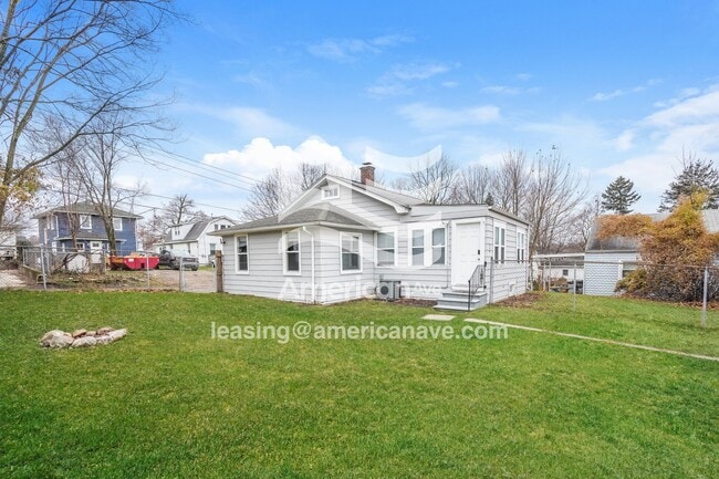 Building Photo - 226 E Fairview Ave