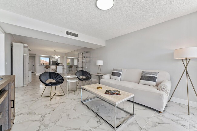 Foto del edificio - 2301 Marina Isle Way