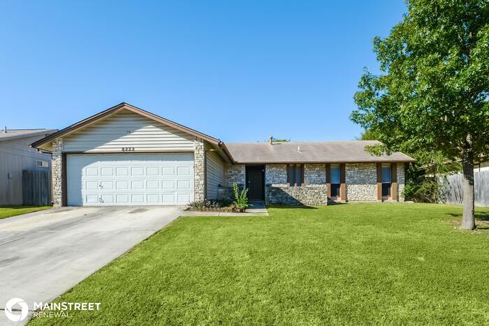 Foto principal - 8222 Meadow Sun St, San Antonio, TX 78251