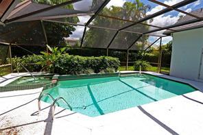 Foto del edificio - 807 Arrowhead Ln