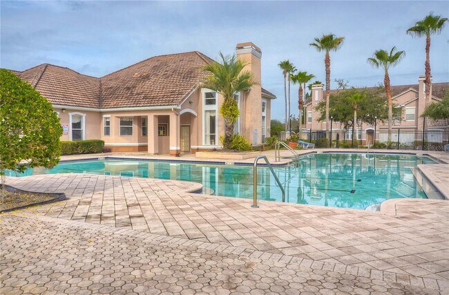Foto del edificio - 17942 Villa Creek Dr