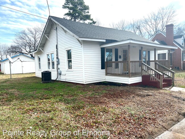 Building Photo - 2 br, 1 bath House - 310 Davie St.