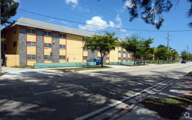 Building Photo - Lakeview Apartments