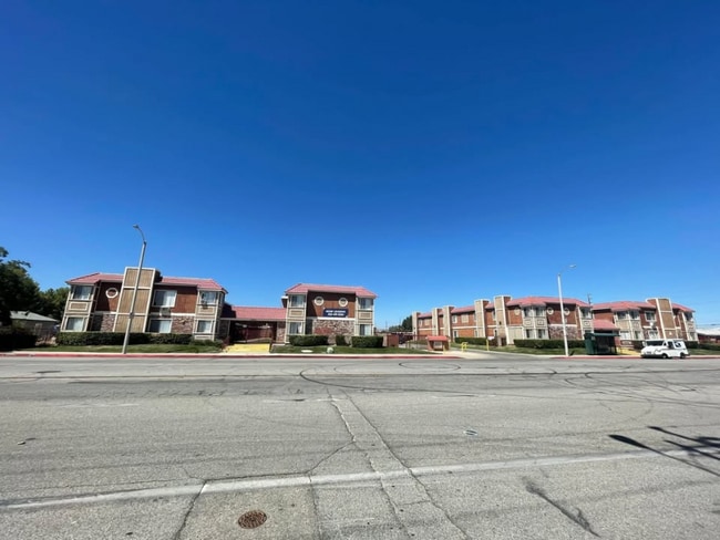 Foto del edificio - 38729 10th St E