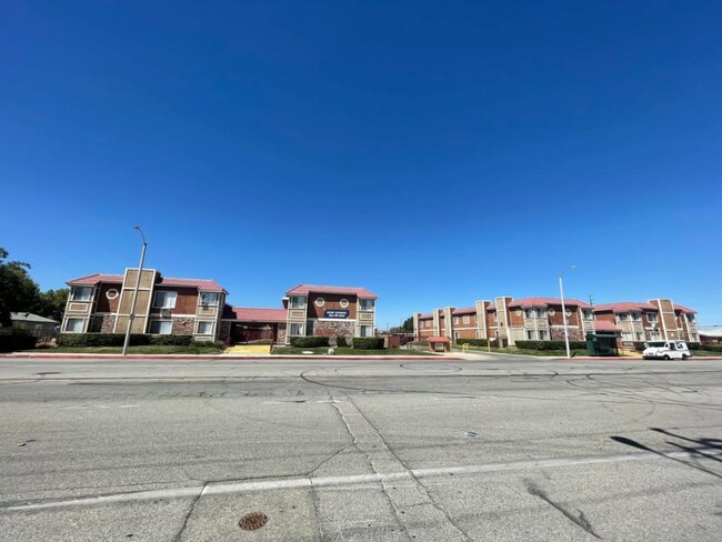 Building Photo - 38729 10th St E