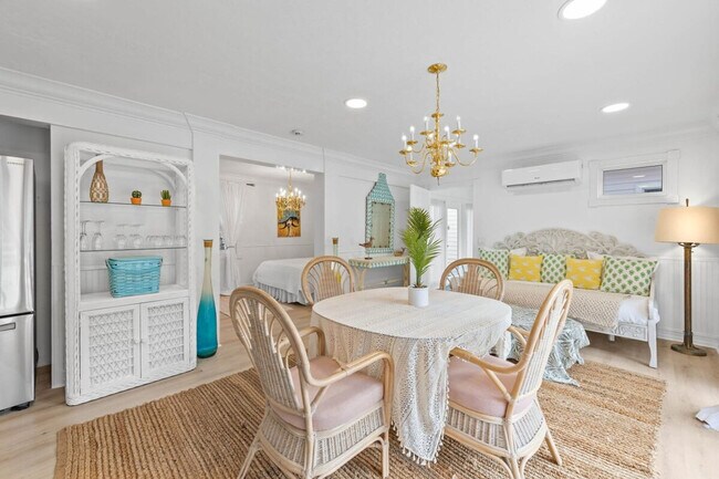 Foto del edificio - 15100 Sweetwater Ct