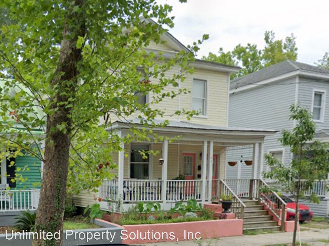 Foto principal - 3 br, 2 bath House - 621 S. 6th St.