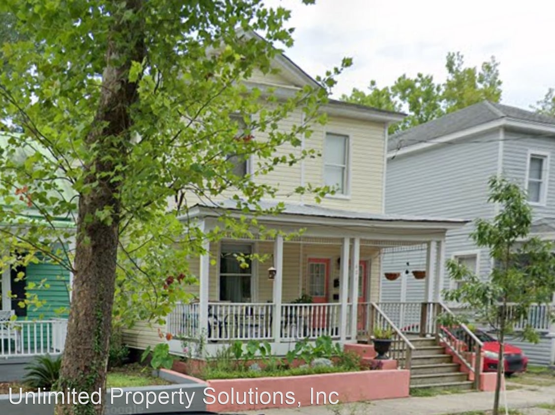 Primary Photo - 3 br, 2 bath House - 621 S. 6th St.
