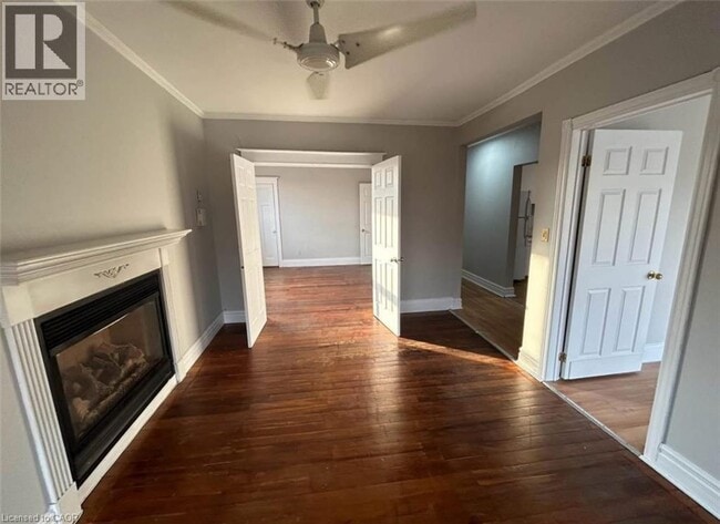 Building Photo - 144 Locke St S