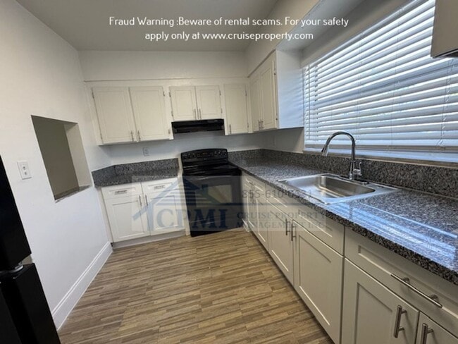 Interior Photo - 3720 SW 59 Ave Davie, FL 33314