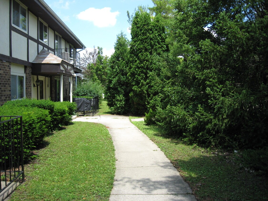Primary Photo - 6870 Kathleen Ct