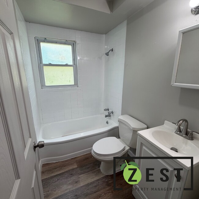 Foto del edificio - Gorgeous 2 BED 1 BATH