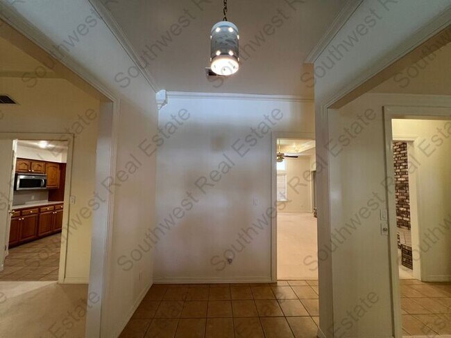 Foto del edificio - All bills paid home.