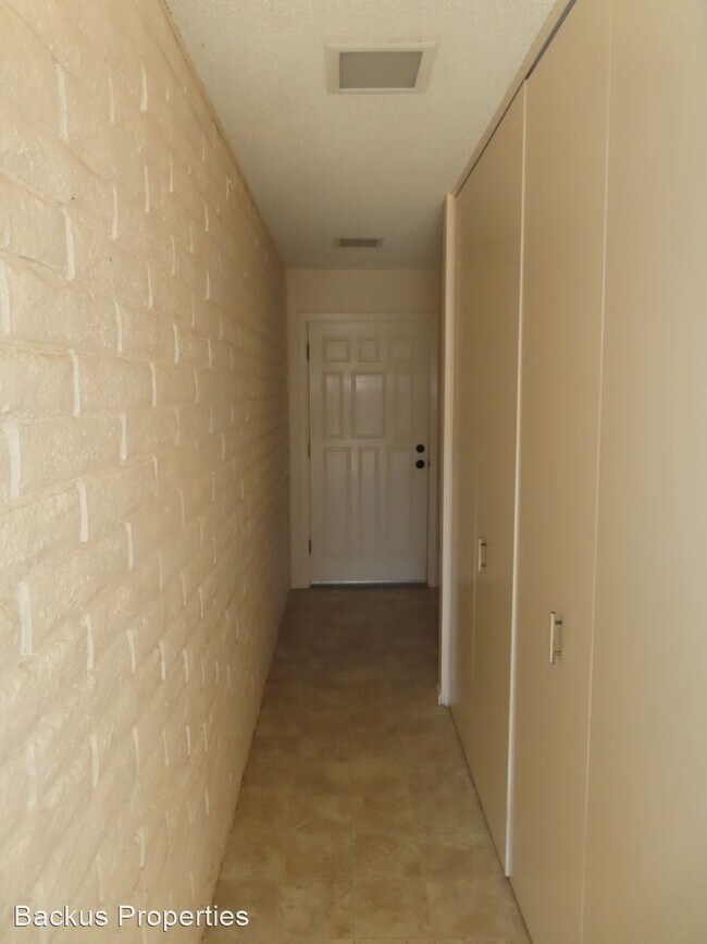 Building Photo - 2 br, 3 bath House - 435 Corral De Tierra Rd.