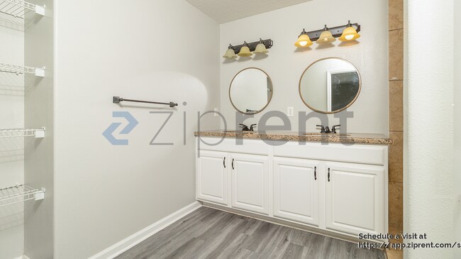 Foto del edificio - 5354 Pebble Beach Dr