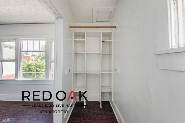 Foto del edificio - 246 Newport Ave