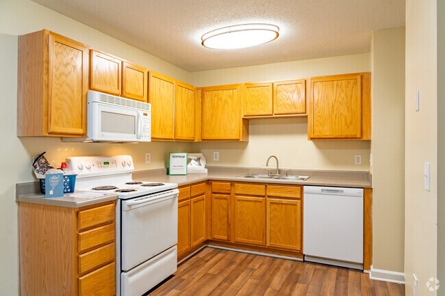 2 habitaciones, 2 baños, 1050 pies cuadrados, cocina - Stonecrest
