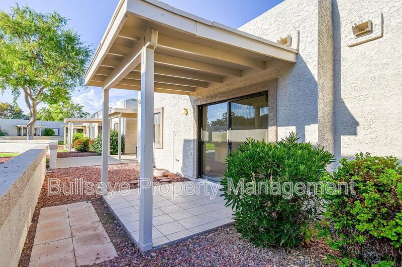 Foto del edificio - 18624 N 93rd Ave