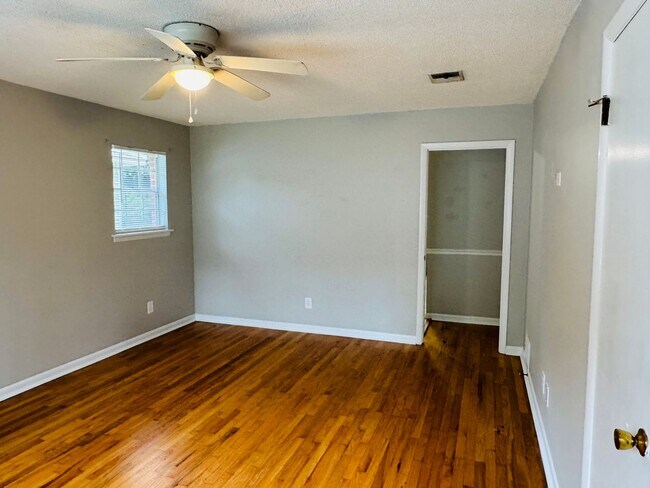 Foto del edificio - The Space You Need, the Style You Want!